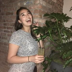 Meet your Posher, Julia